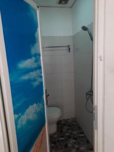 Koupelna v ubytování Donata House