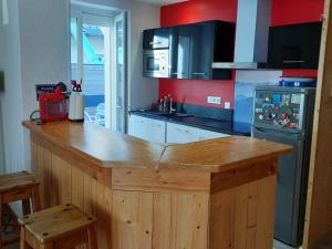 Fotografia z galérie ubytovania Appartement au coeur du village ! - FR-1-515-151 v destinácii Villard-de-Lans