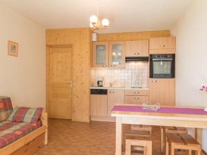 Köök või kööginurk majutusasutuses Appartement Le Monêtier-les-Bains, 1 pièce, 4 personnes - FR-1-330F-18