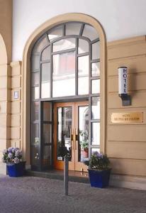 Exteriér alebo vchod do ubytovania Hotel Deutsches Theater Stadtzentrum