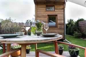 Zahrada ubytování Zirbenholz Tiny House "Waldhauszeit" am See + 9 fotografií