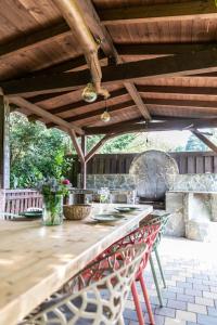 Fotografie z fotogalerie ubytování Zirbenholz Tiny House "Waldhauszeit" am See v destinaci Mücke