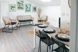 Posedenie v ubytovaní Saint-Gilles-Croix-de-Vie, Charmant appartement 4pers 'O MERCADO'