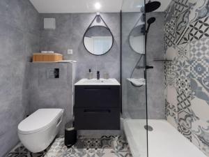 Kúpeľňa v ubytovaní Saint-Gilles-Croix-de-Vie, Charmant appartement 4pers 'O MERCADO'