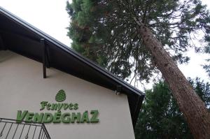 Budynek, w którym mieści się apartament