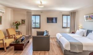 Μια τηλεόραση ή/και κέντρο ψυχαγωγίας στο Jerusalem Gate Hotel