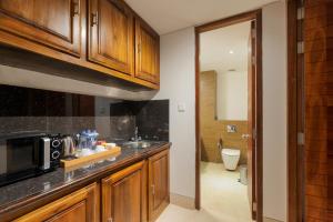 Cucina o angolo cottura di Amaya Beach Passikudah
