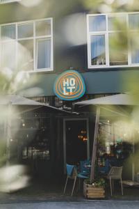 Certifikát, hodnocení, plakát nebo jiný dokument vystavený v ubytování HOLT Hotel