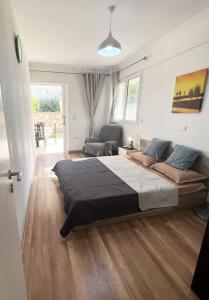 מיטה או מיטות בחדר ב-eva's villas 2室温馨庭院拥有私家停车位