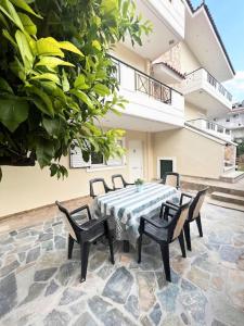 Foto dalla galleria di eva's villas 2室温馨庭院拥有私家停车位 a Glyka Nera