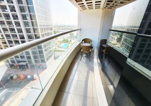 RH- Cozy Studio, Al Waleed , Cluster R, JLT的休息区