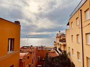 A general sea view or a sea view taken from Az apartmant