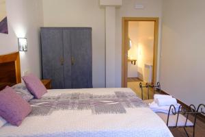 Galeriebild der Unterkunft Casa Rural Cristina in Morcuera + 19 Fotos