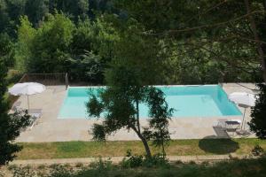 Bazén v ubytování Agriturismo Due Comuni nebo v jeho okolí + 37 fotografií