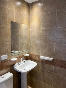 Apart Hotel Nonquen tesisinde bir banyo