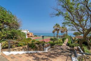 Fotografie z fotogalerie ubytování Studio on the beach, with pool, bar and tennis v destinaci Sitio de Calahonda