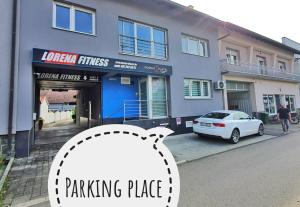 Budova, v ktorej sa apartmán nachádza