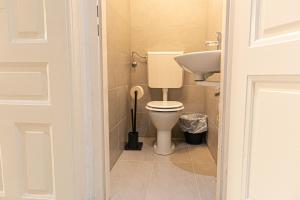 Foto dalla galleria di Gorgeous 2BR Apt. Central Located and Spacious a Vienna