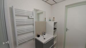 Fotografie z fotogalerie ubytování Adorable studio avec entrée indépendante v Dijonu