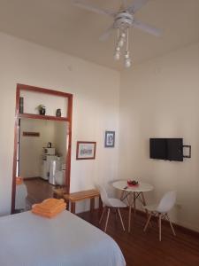 Ένα ή περισσότερα κρεβάτια σε δωμάτιο στο Monoambiente en Puerto Nuevo