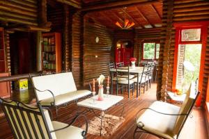 Posezení v ubytování Eco Cabañas San Lorenzo