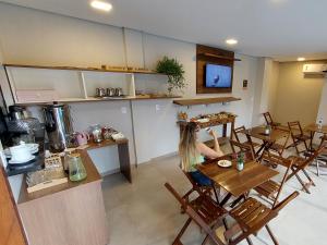 Η κουζίνα ή μικρή κουζίνα στο Pousada Casa Da Praia