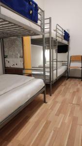 Ein Bett oder Betten in einem Zimmer der Unterkunft ABAI Apartments 1150 only WWW-On-line-Check-in & SelfService