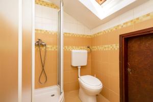 Kúpeľňa v ubytovaní Rooms with a parking space Mali Losinj (Losinj) - 9681