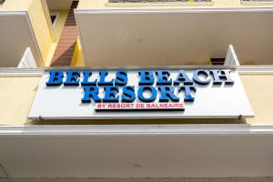 Certifikát, hodnocení, plakát nebo jiný dokument vystavený v ubytování BELLS BEACH RESORT , A Unit of Resort De Balneaire