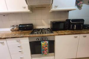 Η κουζίνα ή μικρή κουζίνα στο Dolphin Africa Apartment