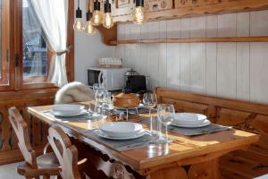 Fotografie z fotogalerie ubytování HelloCHALET - Foyer du Cervin Central, Ski Apartment, 250m lift v destinaci Breuil-Cervinia