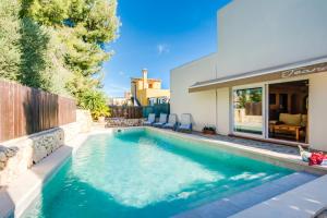 Bazén v ubytovaní Ideal Property Mallorca - Can Jaume alebo v jeho blízkosti