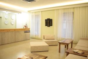 TV a/nebo společenská místnost v ubytování 21 Rooms Hotel + 37 fotografií