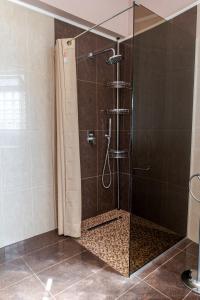 Kúpeľňa v ubytovaní Villa Archodia - With Private Pool