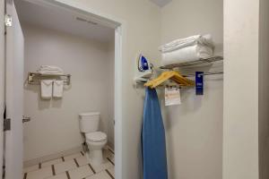 Koupelna v ubytování Comfort Inn & Suites Mt Laurel-Philadelphia