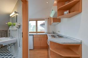 Kuchyň nebo kuchyňský kout v ubytování Landhaus Grobert + 37 fotografií