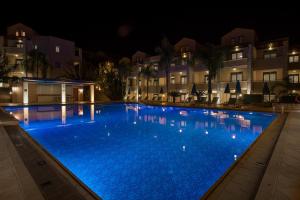 Bazén v ubytování Creta Palm Resort Hotel & Apartments nebo v jeho okolí