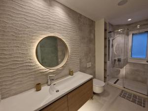 Fotografia z galérie ubytovania Fantástico Apartamento de diseño en Las Canteras. v destinácii Las Palmas de Gran Canaria