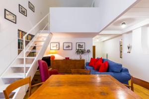 Area soggiorno di Grifeo - Quiet and Relaxing Flat on Panoramic Route