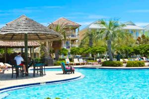 Bazén v ubytování Villages of Crystal Beach CoCo Bliss nebo v jeho okolí
