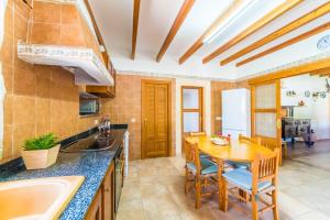 Kuchyňa alebo kuchynka v ubytovaní Ideal Property Mallorca - Moli