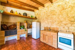Kuchyňa alebo kuchynka v ubytovaní Ideal Property Mallorca - Moli