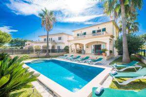 The swimming pool at or close to Ideal Property Mallorca - Didi