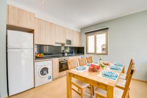 Kuchyň nebo kuchyňský kout v ubytování Ideal Property Mallorca - Bosset Platja