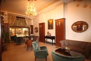 Гостиная зона в Sirkeci Park Hotel