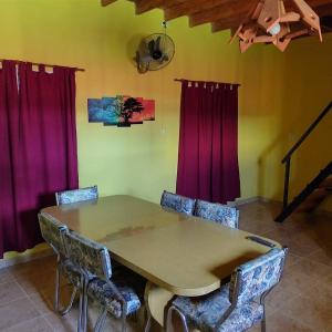 Χώρος καθιστικού στο Departamentos Peumayen Cabaña