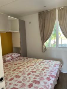 Posteľ alebo postele v izbe v ubytovaní Camping Village Torrenova + 37 fotografií