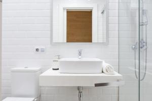 Kúpeľňa v ubytovaní -MalagaSunApts-Central&Cozy 3BDs