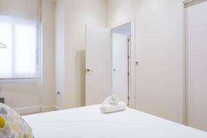 Posteľ alebo postele v izbe v ubytovaní -MalagaSunApts-Central&Cozy 3BDs