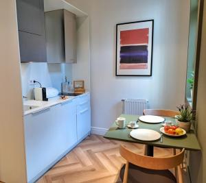 Kuchyňa alebo kuchynka v ubytovaní Hotel Domus Collis